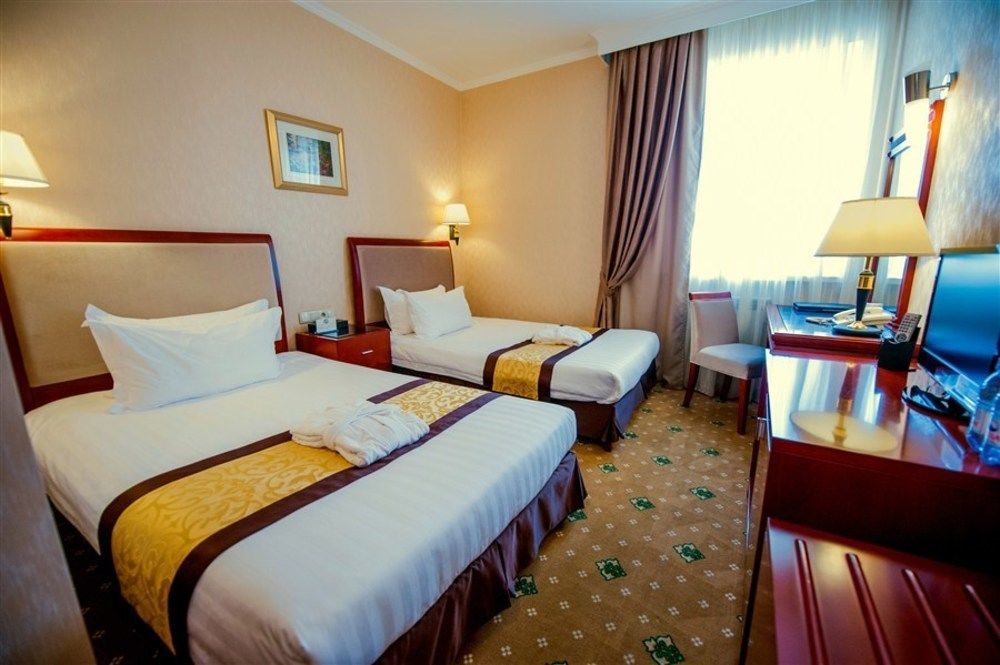 Hotel Goldman Empire Astana Zewnętrze zdjęcie